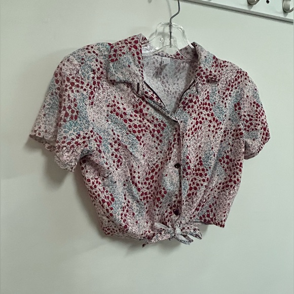 American Apparel Short Sleeve Tie Waist Blouse - Picture 3 of 10